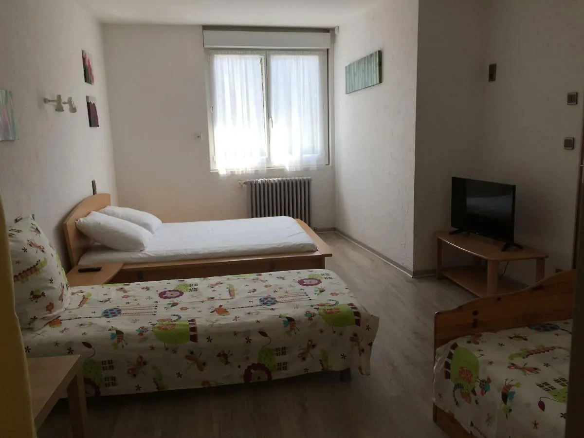 Hotel L' Auberge Campagnarde, Lourdes Poueyferre