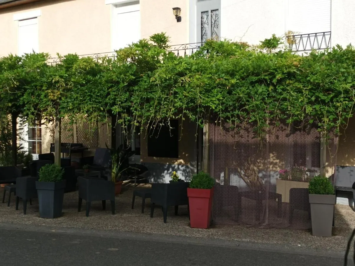 Hotel L' Auberge Campagnarde, Lourdes Poueyferré