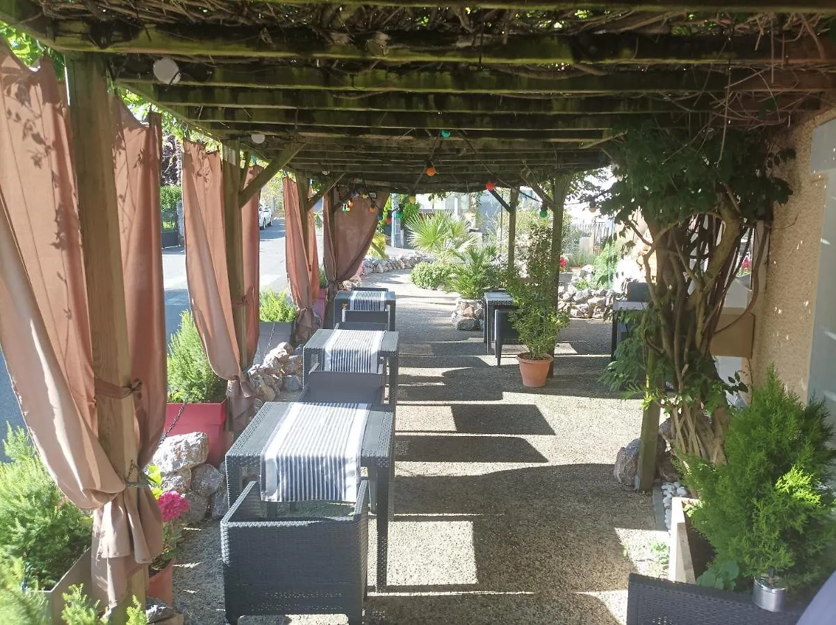 Hotel L' Auberge Campagnarde, Lourdes Poueyferre