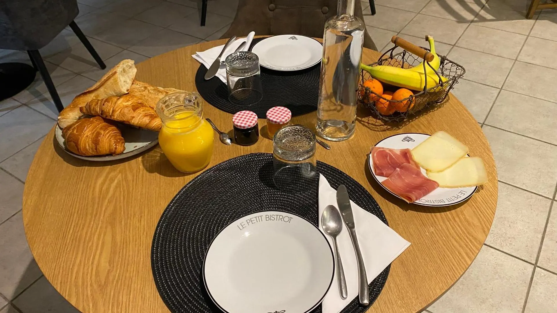 L' Auberge Campagnarde, Lourdes Poueyferre 2*,