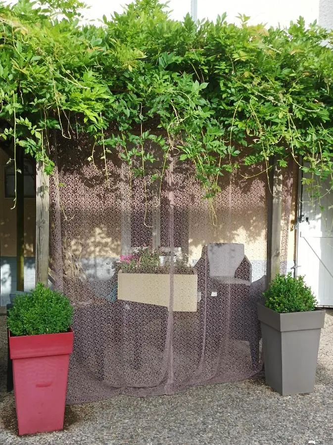 L' Auberge Campagnarde, Lourdes Poueyferré