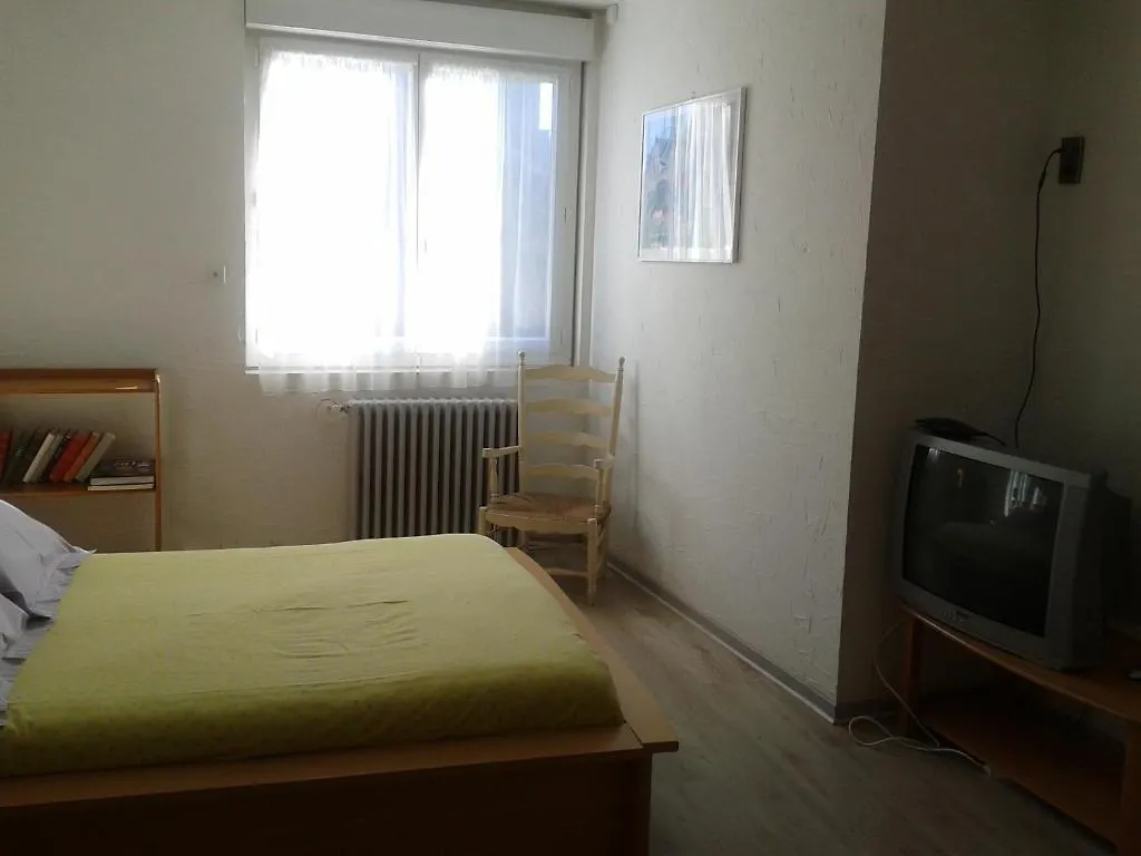 L' Auberge Campagnarde, Lourdes Poueyferré 2*,  Γαλλία
